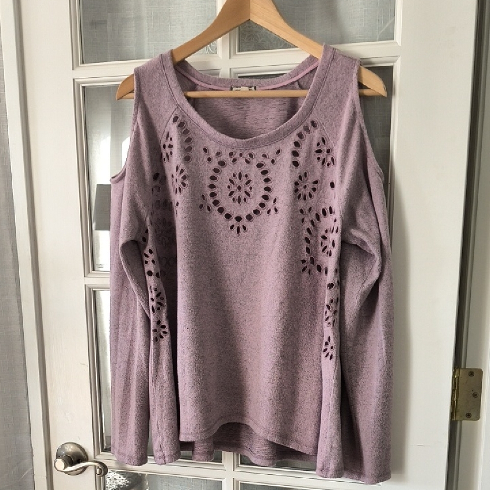 Lavender Cold Shoulder Top with Cutout Design XL